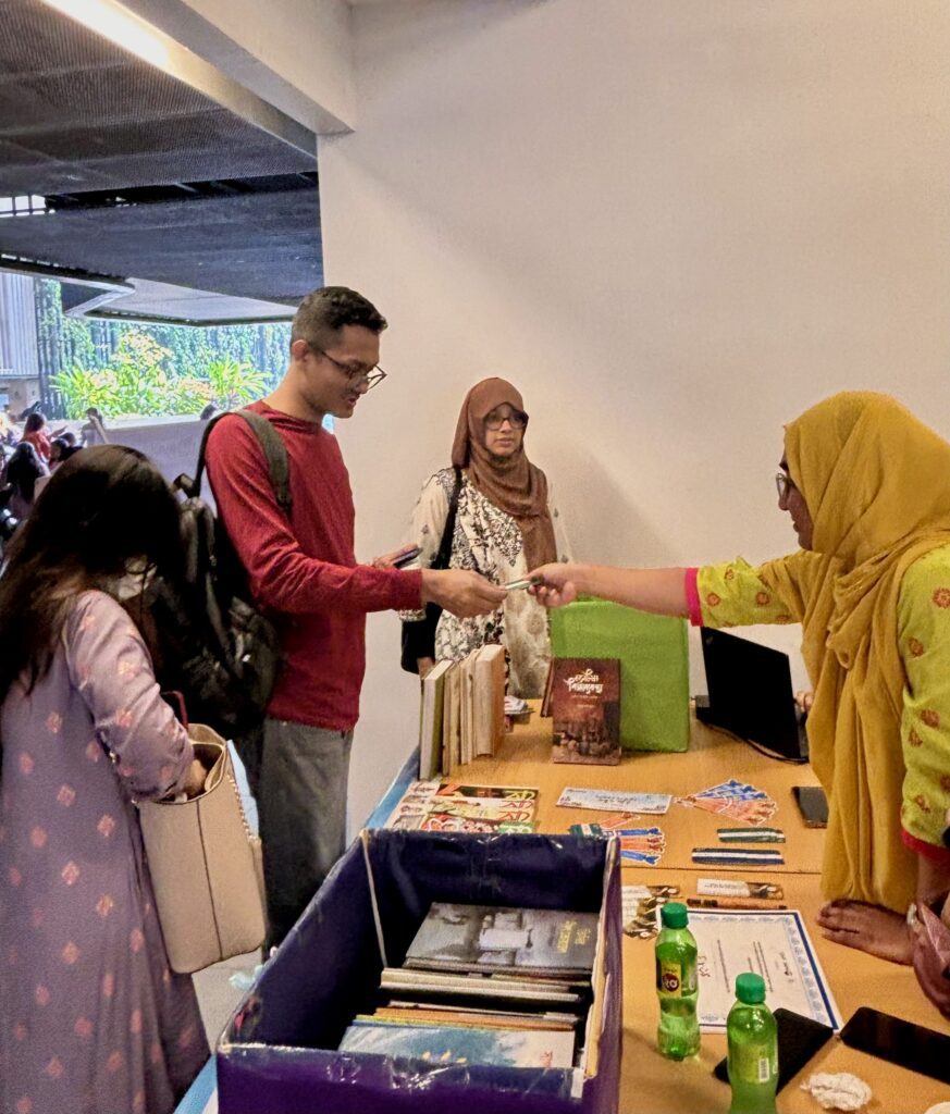 Enthusiastic bookworms were seen brimming in the stalls of Book Donations of 6th florr, D Zone. Photo : Tamrin Alam Marwa