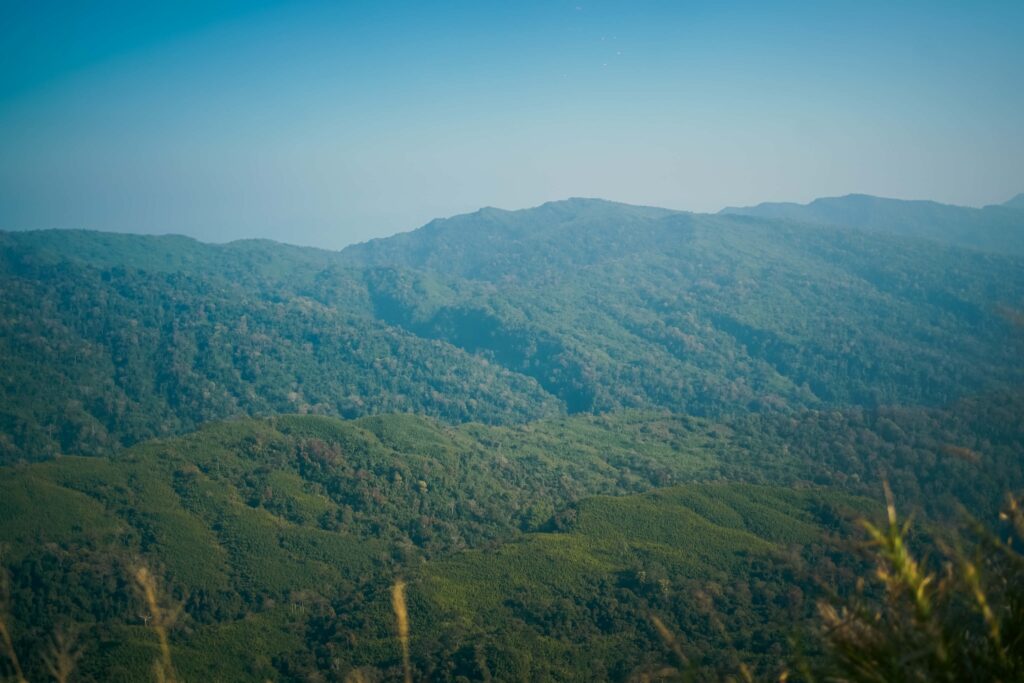 The Saka Haphong peak